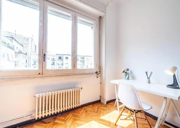 Eixample Bruc Private