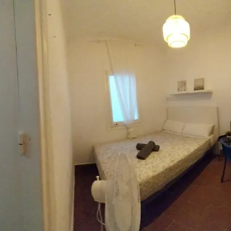 Eixample Bruc Private بيت شباب *
